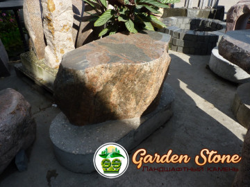 13 стол каменный